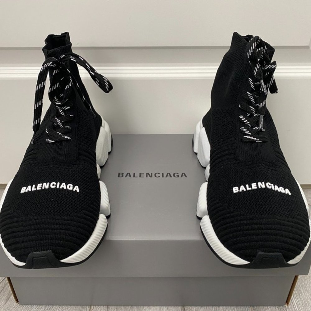 NEW Balenciaga Women's Speed 2.0 Lace-Up Sneaker in Black/White